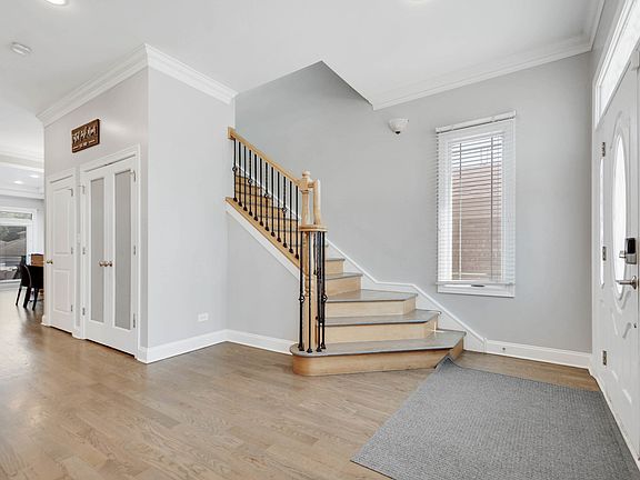 3rd image of 11241 S Central Park Ave