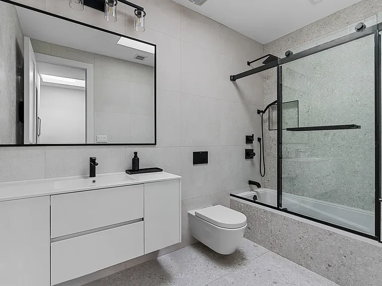 1217 Jefferson Ave #1 — Photo 10