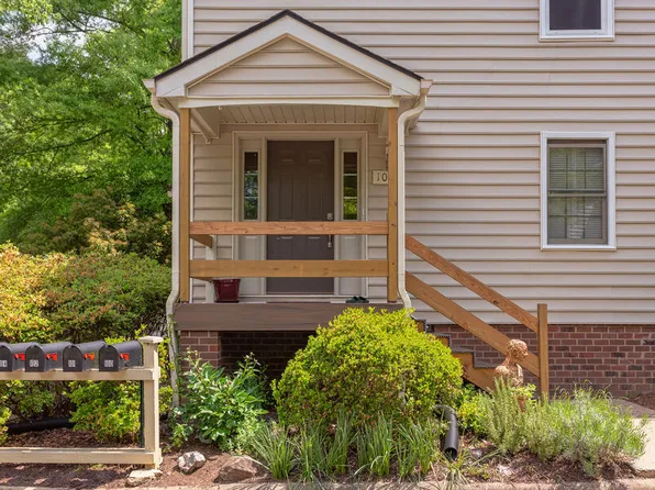 101 Westover Ct, Chapel Hill, NC 27514