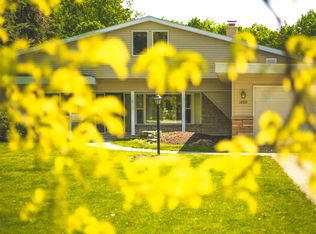 1080 Congress St, Neenah, WI 54956