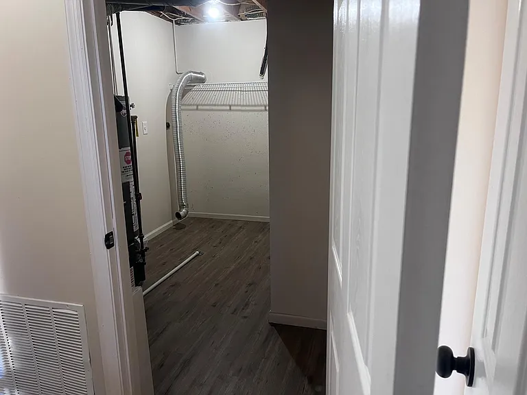 3583 Mitten Dr — Photo 16