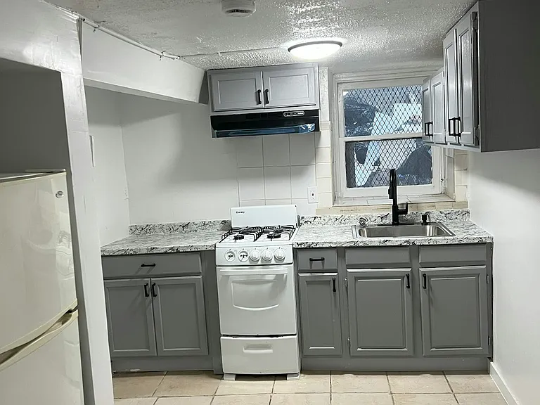 139 Prospect St #2 — Photo 4
