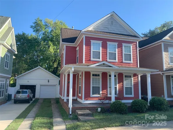 21223 Pine St, Cornelius, NC 28031