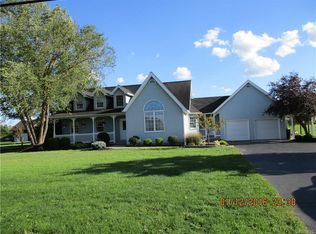 4530 Lower Mountain Rd, Lockport, NY 14094