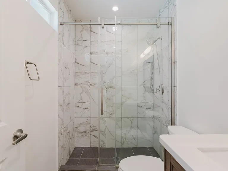 9540 Debra Ave — Photo 37