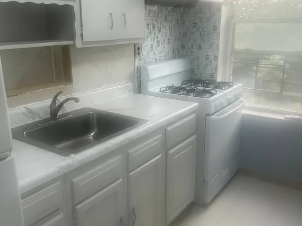 1535 72nd Street image 5 of 7