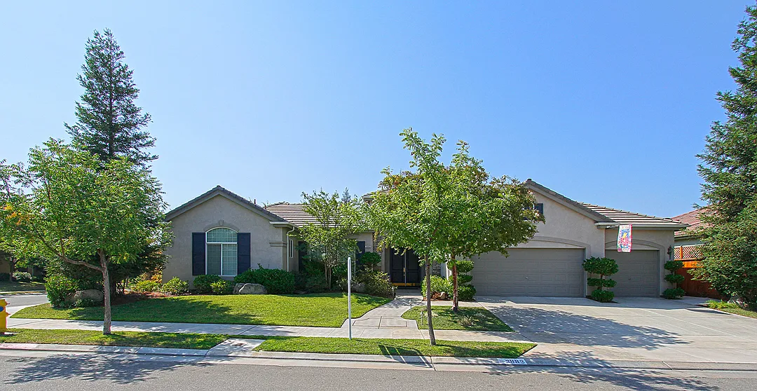 2882 Everglade Ave photo 1