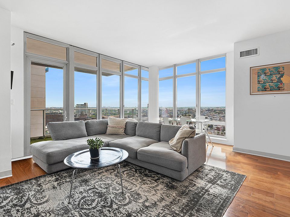 1st image of 164 Kent Ave #25M