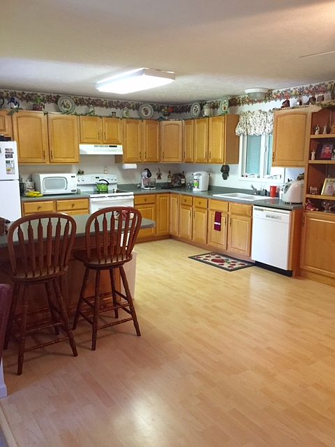 2nd image of 302 E 12th Corso