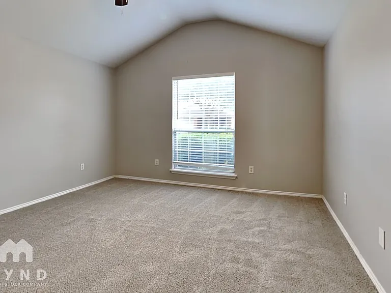 8916 Chisholm Trl — Photo 6