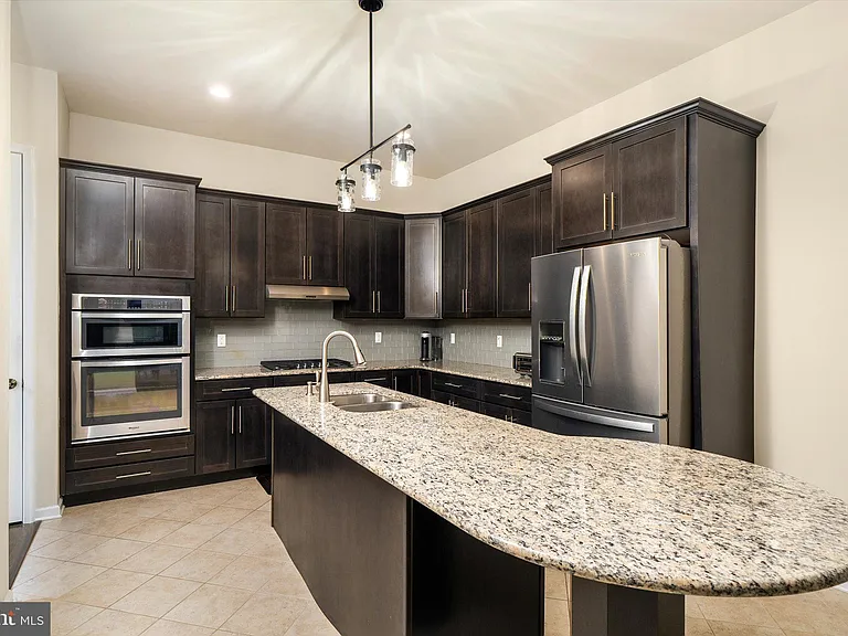 1711 Yearling Ct — Photo 11