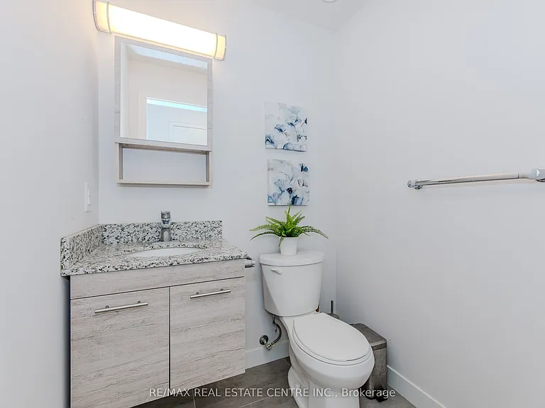 251 Hemlock St #707 — Photo 6
