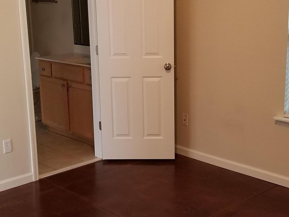 1st image of 1404 Pine St #1