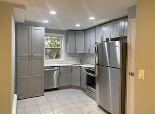 40 Florence St, Yonkers, NY 10704
