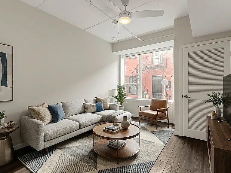 Gallery 118 — Photo 26