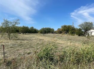 11805 Creekview Rd, Crowley, TX 76036