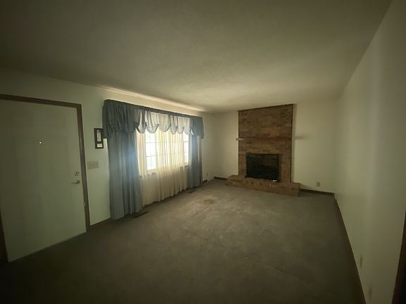 3rd image of 2874 Distillery Rd