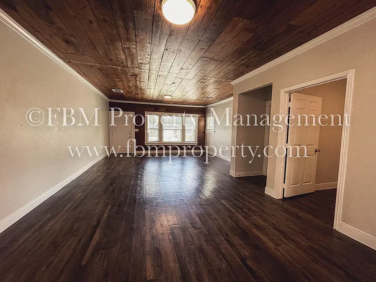 104 Sunset Cir — Photo 5