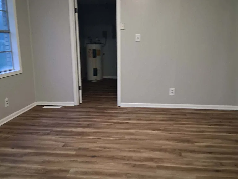 1103 Berrywood Ave — Photo 6