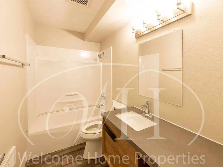 829 S 2nd Ave — Photo 6
