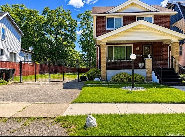 1st image of 15346 Dexter Ave