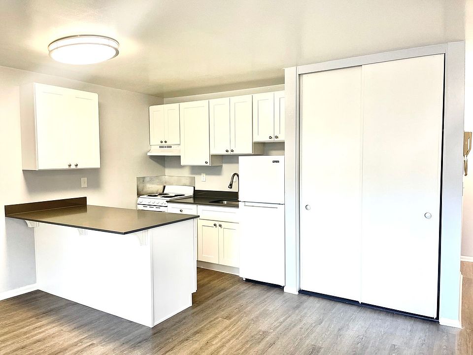1st image of 1717 Bellevue Ave APT 404