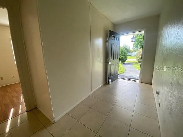 3 bed, 1.0 bath, 1106 sqft, $1,995 — Photo 4