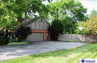 2nd image of 106 S 121st St