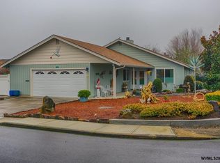 3268 Oakcrest Dr NW, Salem, OR 97304