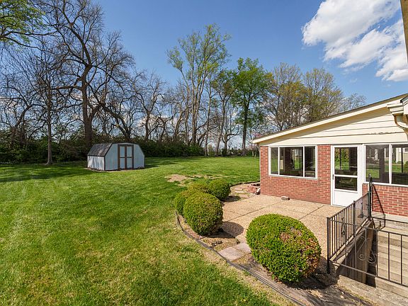 5th image of 3118 Elmwood Dr