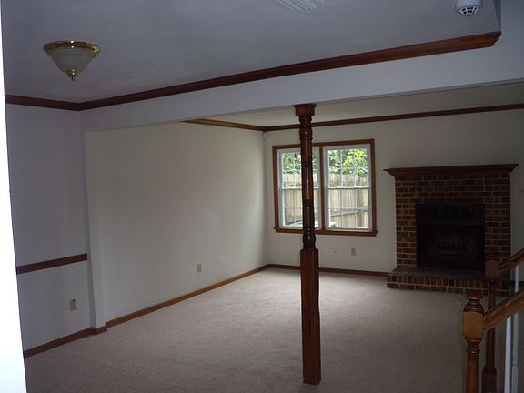 Great Room W/ Fireplace