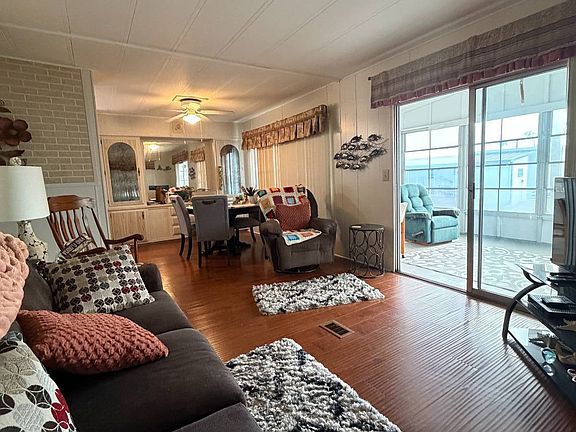 4th image of 3390 Gandy Blvd N #116