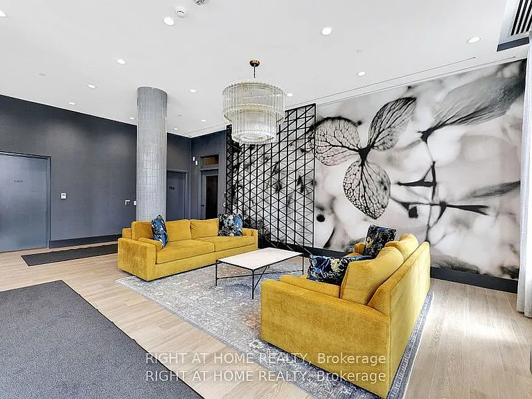 10 Lagerfeld Dr #401 — Photo 7