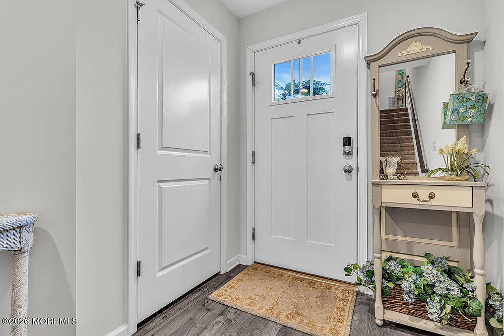 3 bed, 2.5 bath, 1920 sqft, $3,400 — Photo 3