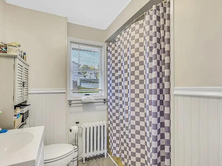 936 Moosic St — Photo 3