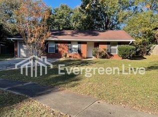 108 Swing Ct, Raeford, NC 28376