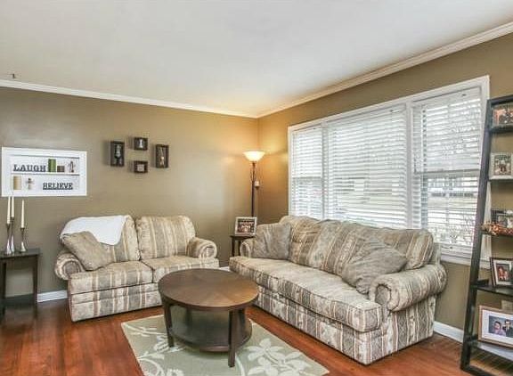 2nd image of 5523 Cedar St