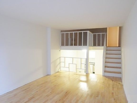 2nd image of 325 E 34th St #5F
