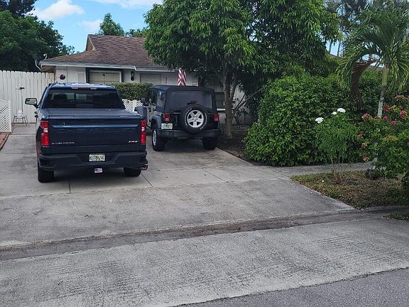2nd image of 3772 Heather Dr W