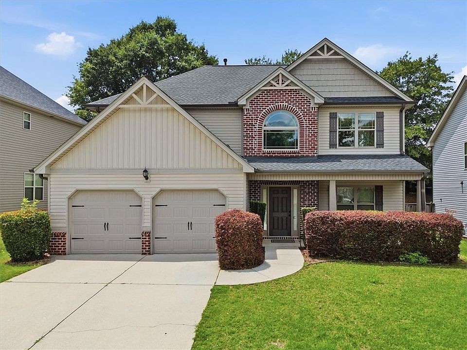 1st image of 261 Oak Branch Dr