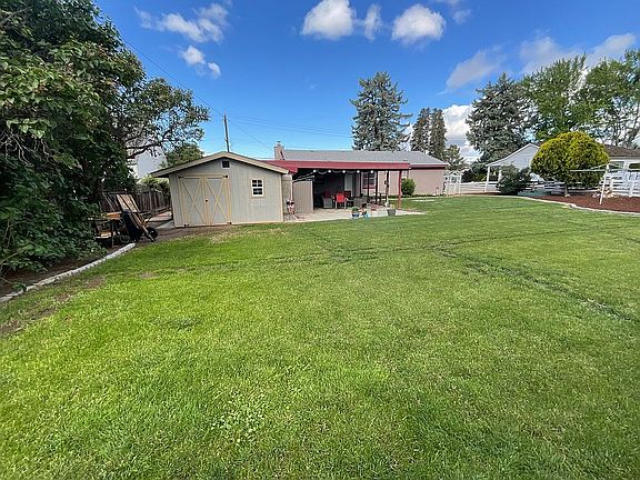 4th image of 221 S 48th Ave
