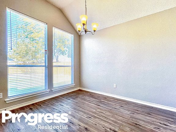 5th image of 7813 Munich Dr