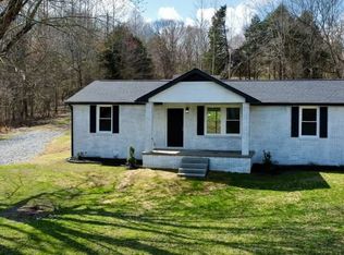 1077 Les Brown Rd, Bethpage, TN 37022