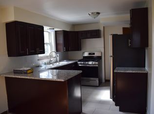 10 Oakridge Rd, Pittsburgh, PA 15229