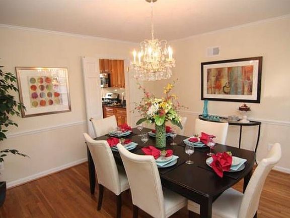 Formal dining room