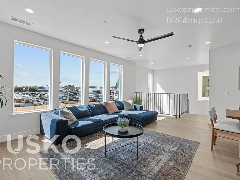 4825 Chippendale Dr — Photo 5