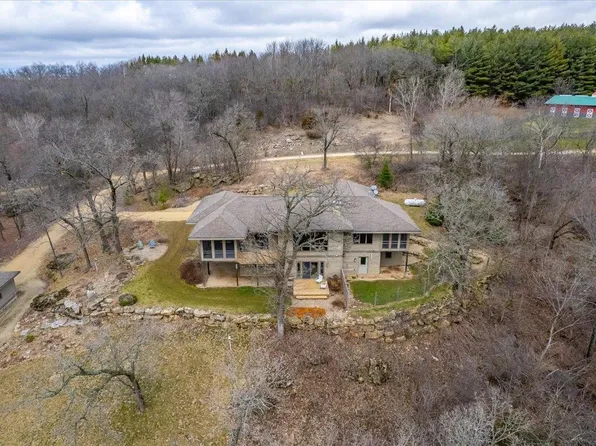 9325 Turkey Rd, Black Earth, WI 53515
