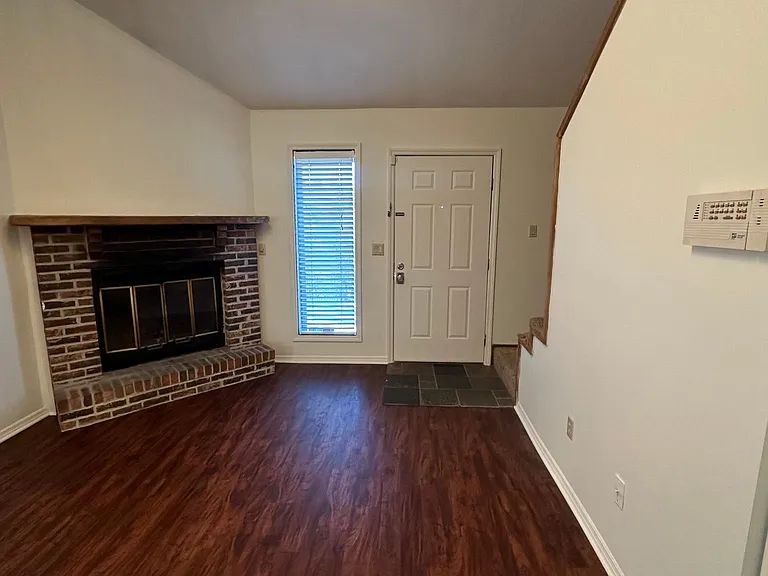3642 Monte Vista Dr — Photo 1