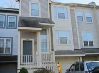 8327 Linden Oaks Ct, Lorton, VA 22079