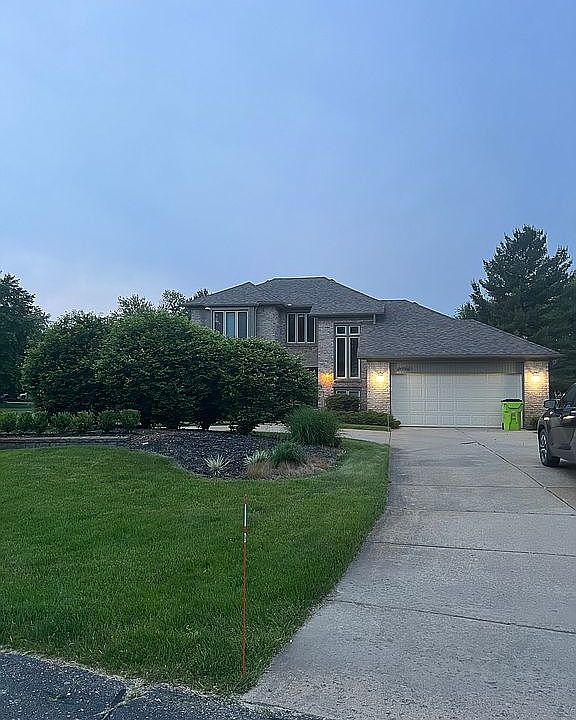 1st image of 61796 Sunnybrook Ct